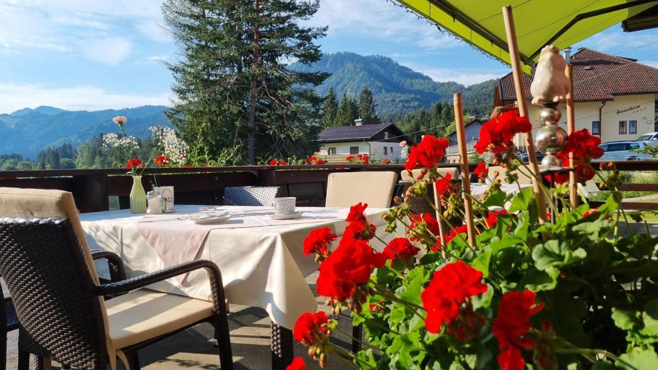 Kraners Alpenhof Bio Bed And Breakfast Pension Вайсензе Екстер'єр фото