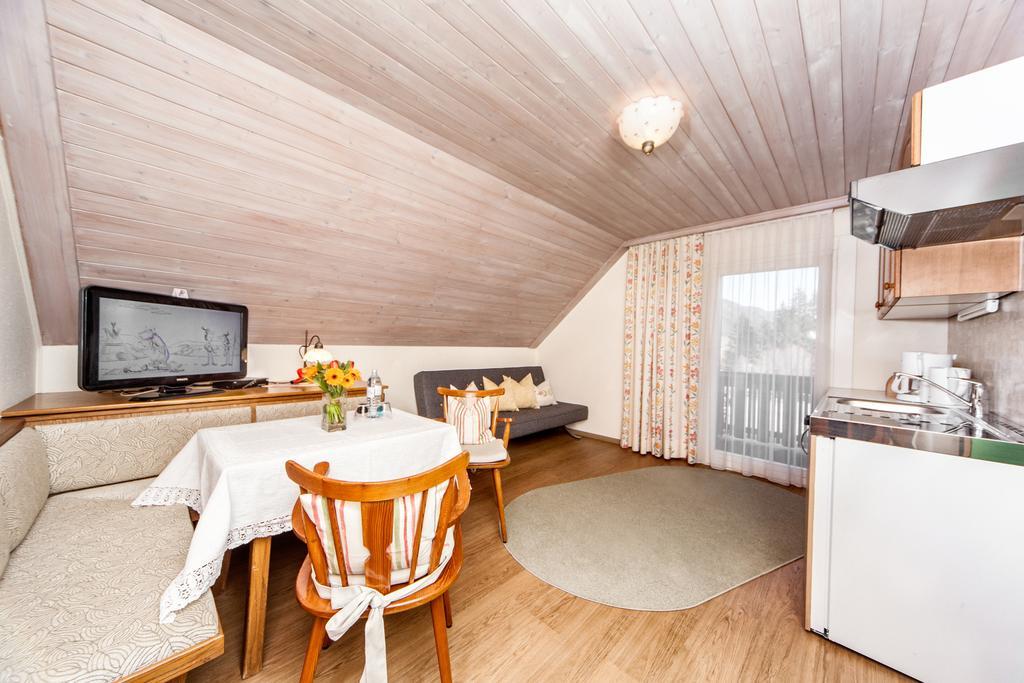 Kraners Alpenhof Bio Bed And Breakfast Pension Вайсензе Екстер'єр фото